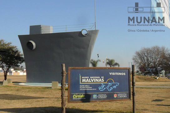 El museo de Oliva junta dinero para traer a Córdoba un helicóptero de Malvinas