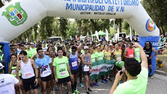 Maratón en Villa Nueva: las mascotas se suman a la competencia
