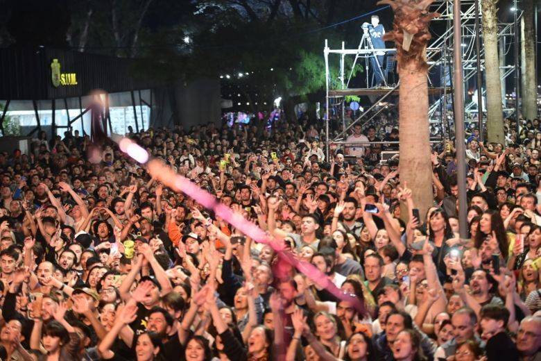 Villa Nueva: Le pegó a un  policia en la fiesta de la cerveza