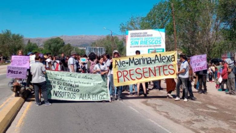 Altas Cumbres: familiares y compañeros de Alexa y Marina pidieron justicia