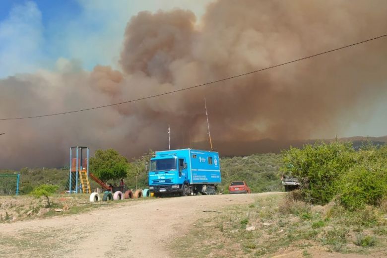 Tala Cañada: tras los incendios, hay 31 evacuados y la zona está sin energía eléctrica