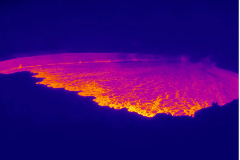 Mauna Loa: el volcán activo más grande del mundo entró en erupción 