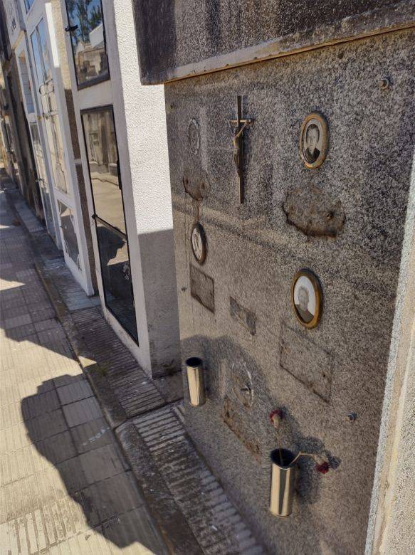 Gigantesco robo en el cementerio de Arroyo Cabral