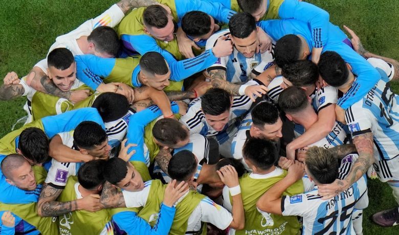 ¡Vamos Argentina! Sufriendo y por penales, a semis