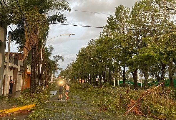 Se registró una cola de tornado en las localidades de Río Primero y Villa Santa Rosa