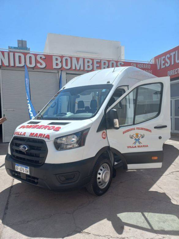 Bomberos Voluntarios presentaron una nueva unidad 