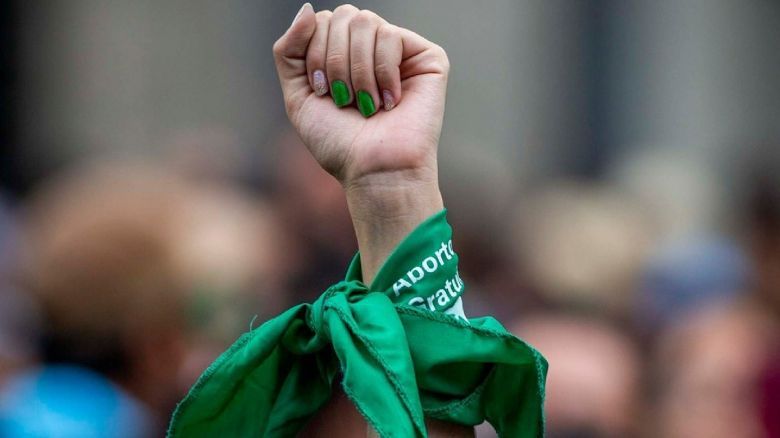 Dos años del Aborto Legal: hoy convocan a un "pañuelazo"