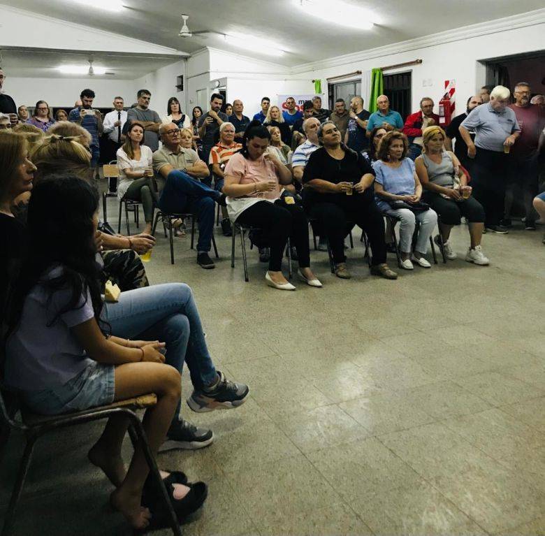 El candidato Manu Sosa despidió el año en equipo 