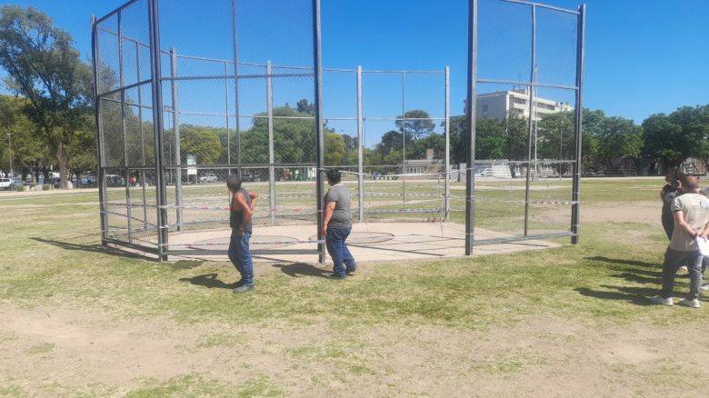 Un menor falleció tras sufrir un accidente en el polideportivo