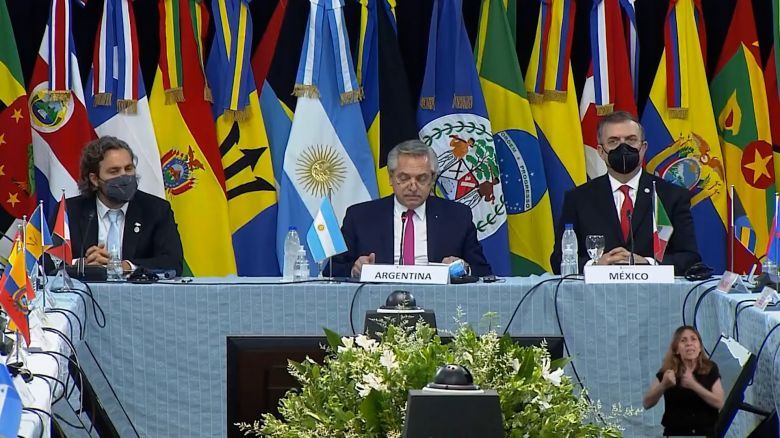 Alberto Fernández abrió la cumbre de la CELAC: “la democracia está en riesgo”