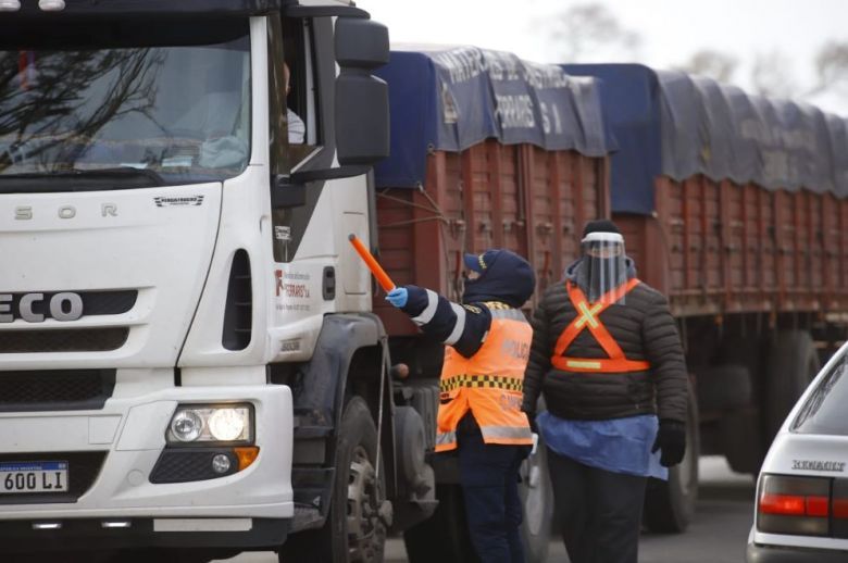 Implementarán restricciones para el transporte de cargas en rutas nacionales de Córdoba