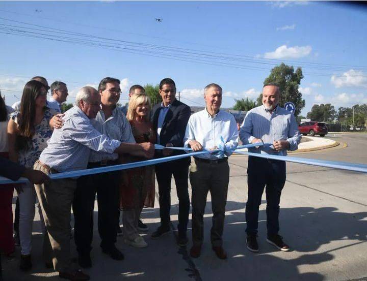 Schiaretti inauguró la nueva rotonda de rutas 2 y 4