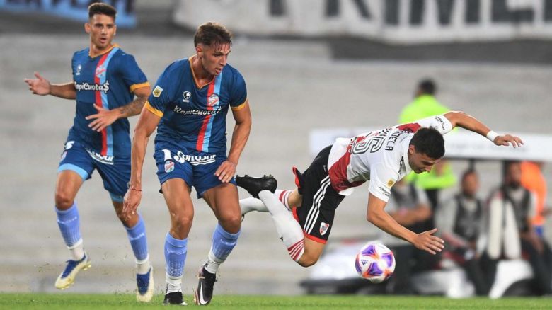 River sufrió una derrota monumental frente a Arsenal 