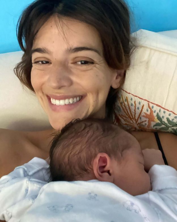 Calu Rivero publicó fotos del nacimiento de su hijo Tao