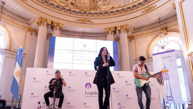 Lali Espósito fue reconocida Personalidad Destacada de la Ciudad de Buenos Aires