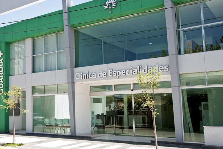 Despues de la audiencia, la Clínica de Especialidades pagó los sueldos