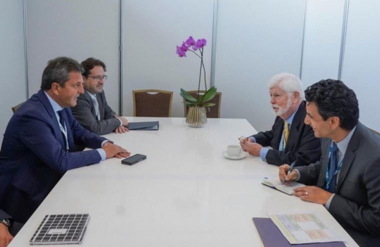 A días de un pago al FMI, Massa se reunió con un asesor de Biden