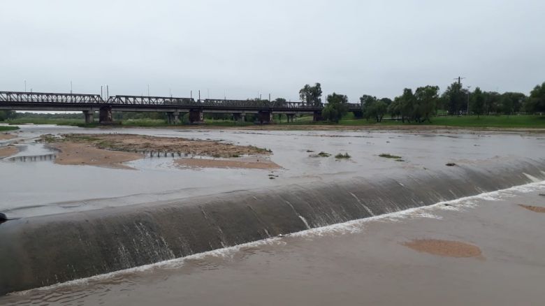 Por las intensas lluvias hubo evacuados en Río Cuarto y Calamuchita