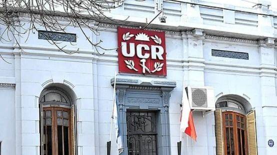  La UCR le solicitó al intendente que pida licencia del cargo 