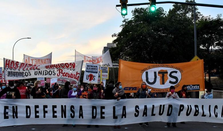 Trabajadores de Salud de Córdoba realizan un paro por 48 horas 