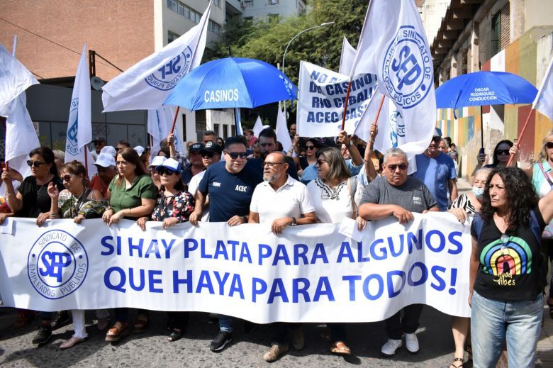 El SEP se moviliza para que el salario se iguale a la canasta familiar