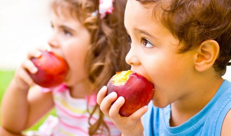 Niños y adolescentes consumen sólo el 20% de frutas y verduras recomendadas
