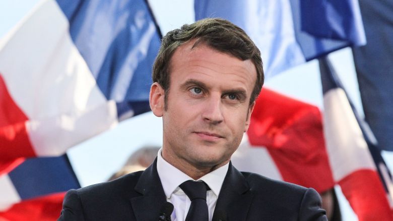 Francia: Macron promulgó su impopular reforma jubilatoria y se agudiza el conflicto