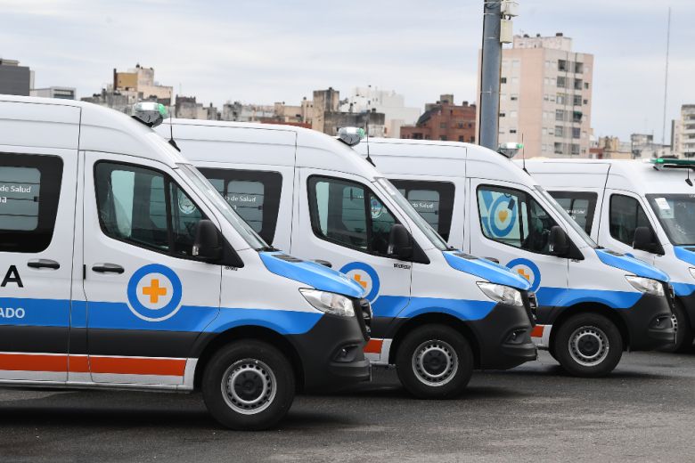 La Provincia entregó ambulancias a seis localidades