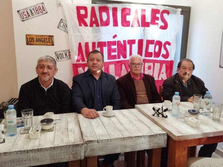 Radicales Auténticos apoyan la candidatura de Martín Llaryora 