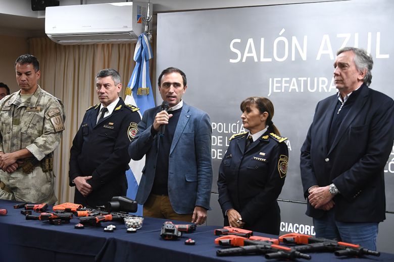 Nuevas armas no letales para la Policía de Córdoba