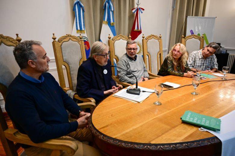 Se presentó el libro "Somos Sobrevivientes"