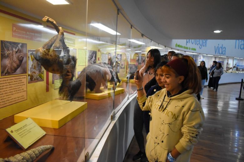 Estudiantes del IPEM  N º147 visitaron lugares icónicos de la capital cordobesa