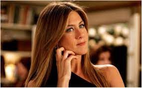 Dejarse las canas: la tendencia a la que ya se sumó Jennifer Aniston