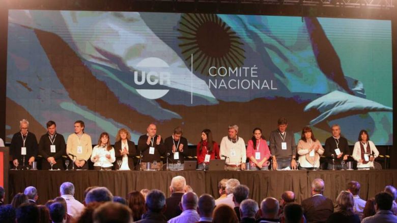 La UCR ratificó su pertenencia a Juntos por el Cambio en su Convención Nacional