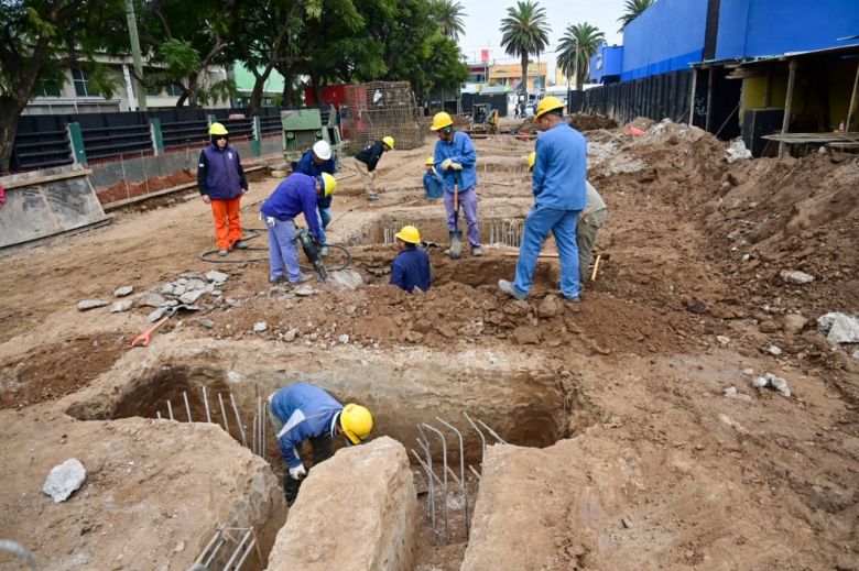 Edificio Procrear: Se construyeron los pilotes y se ejecutan los cimientos