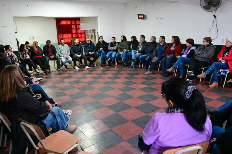 Martín Gill se reunió con vecinos del MuniCerca 7 en un nuevo Sábado Ciudadano