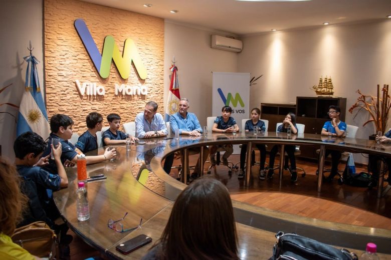 El Gabinete de los Niños tuvo su primera reunión con el intendente de Villa María