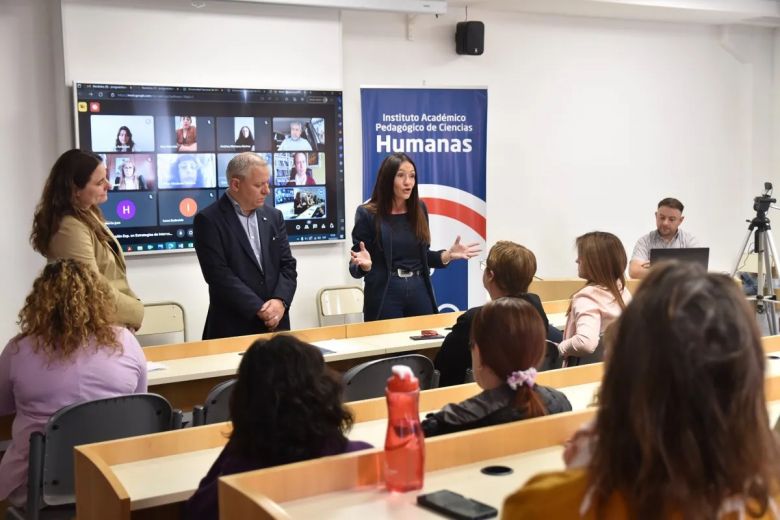 Se presentó la carrera de posgrado en salud mental, que será única en la región