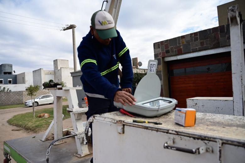 Abrieron licitación para restaurar el alumbrado público en seis barrios de la ciudad