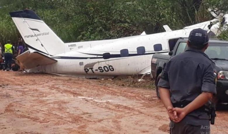 Murieron 14 personas en Brasil tras estrellarse una avioneta