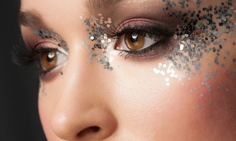 Chau glitter: ¿por qué la Unión Europea prohibió su venta?