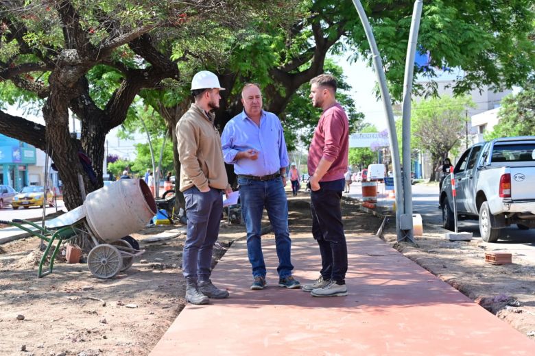 Avanza la construcción de la ciclovía en un tramo de bulevar Italia