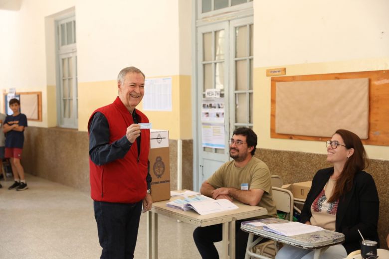 Schiarreti: “votar es el mejor homenaje que le podemos rendir a los 40 años de la democracia"