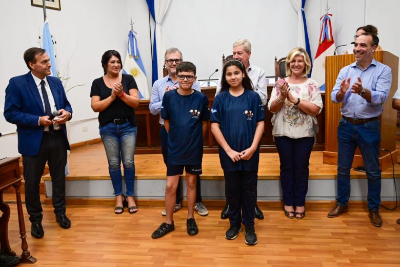 Mateo Sánchez y Morena Ramos fueron elegidos como intendente y viceintendenta de los Niños