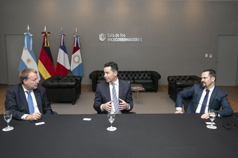Manuel Calvo y un encuentro estratégico con los embajadores de Francia y Alemania