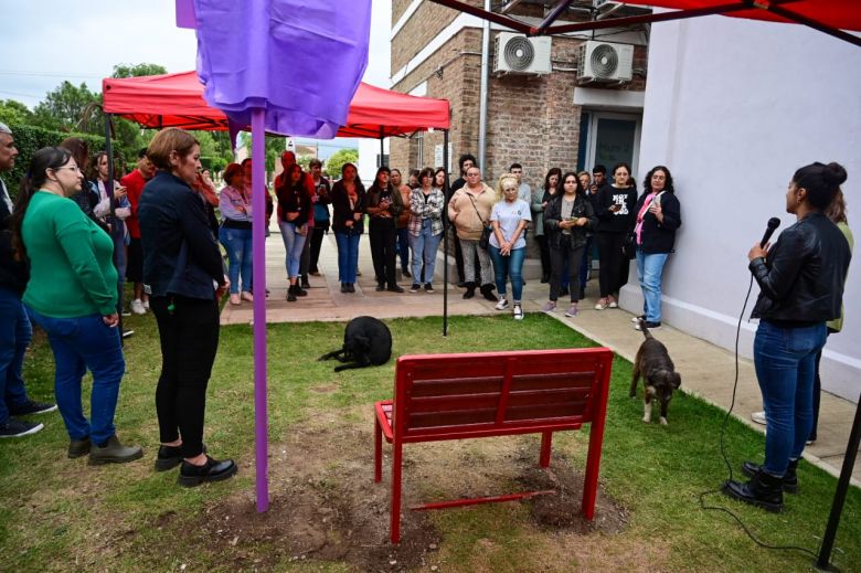 Se inauguró un nuevo Banco Rojo en el Centro Comunitario de Inclusión Integral