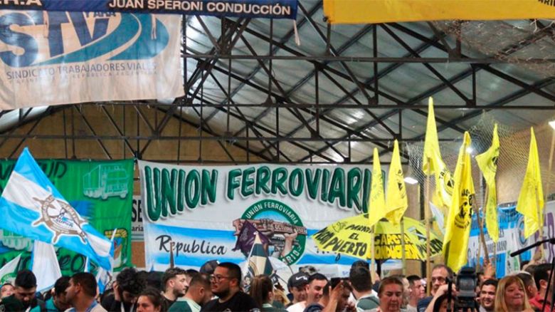 Gremios del transporte se suman al paro nacional del 24 de enero contra el DNU