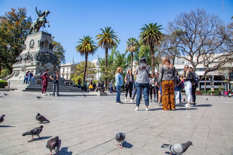 Comenzaron las visitas guiadas para disfrutar del verano en Córdoba Capital 