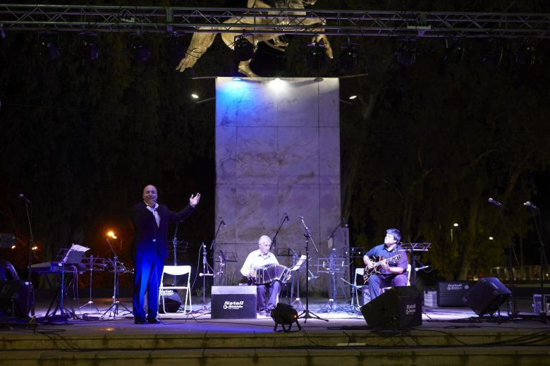 Más de 700 personas disfrutaron del Festival de Tango