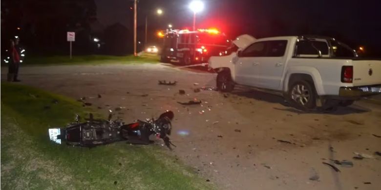 Un motociclista murió en el acceso a Tancacha  tras impactar con una camioneta